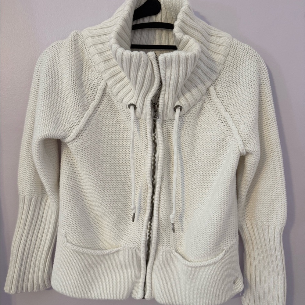 AE Sweater